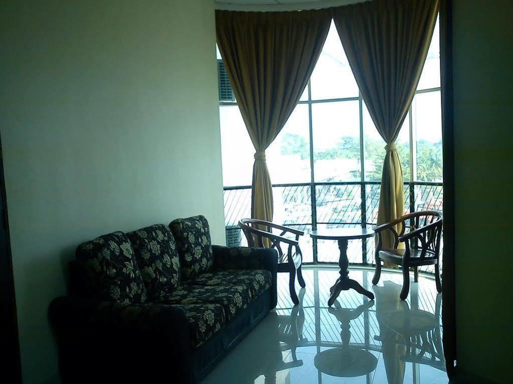 Casavilla Travellers alojamiento Taiping Exterior foto