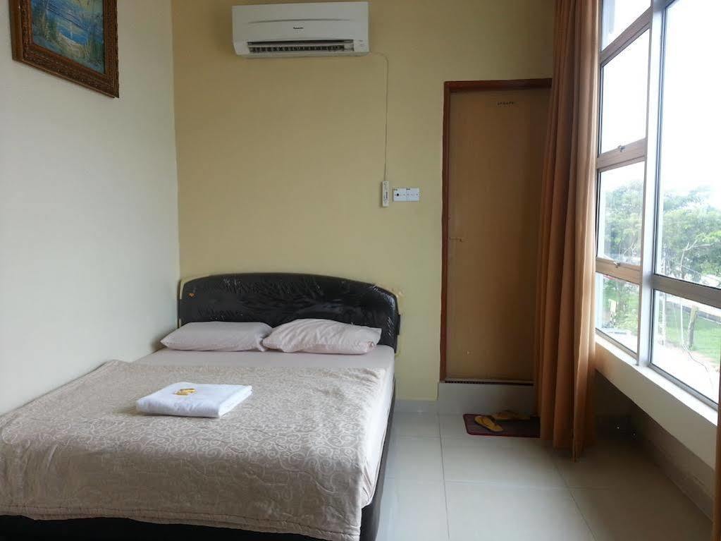 Casavilla Travellers alojamiento Taiping Exterior foto